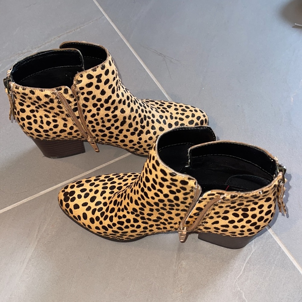 Sole Society animal print booties, size 6.5 - Picture 5 of 6